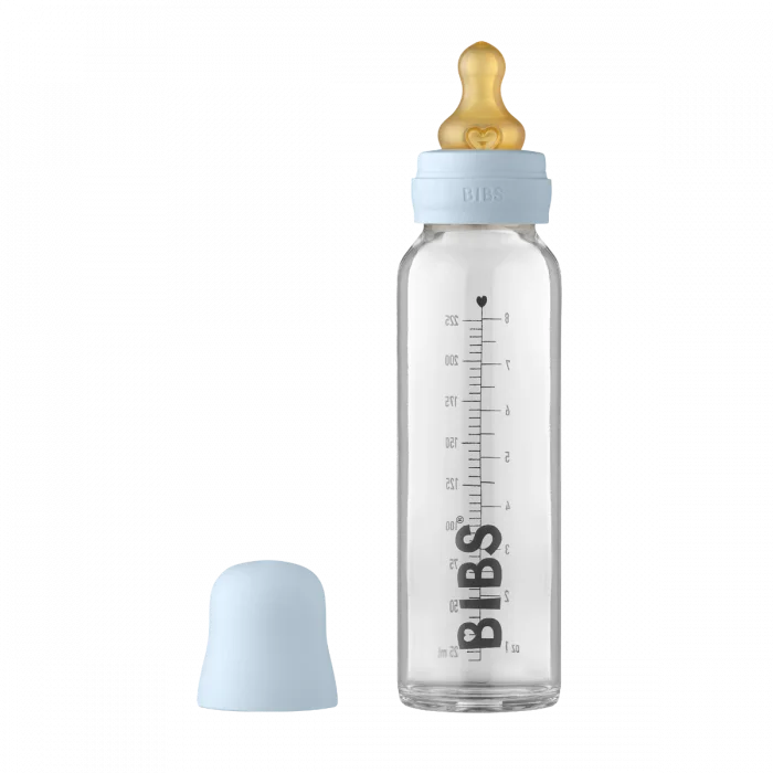 BIBS Baby Glass Bottle med flaskesmokk lateks baby blue 225 ml v:6518482 BIBS Baby Glass Bottle med flaskesmokk lateks baby blue 225 ml v:6518482